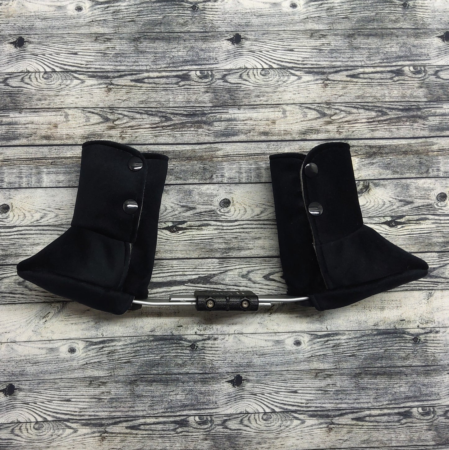 000-00 Black Suede & Grey Fleece