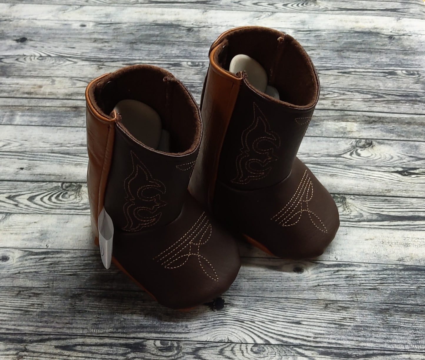 00-0 Brown/Caramel Leather & Fleece + Western Embroidered Design