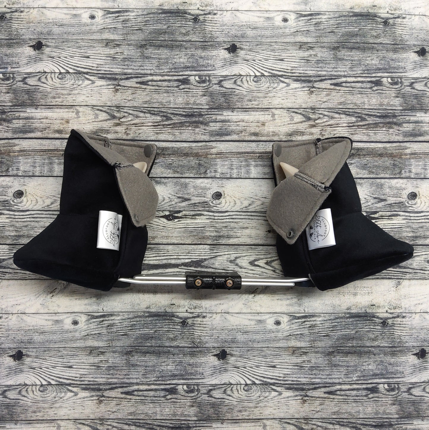000-00 Black Suede & Grey Fleece