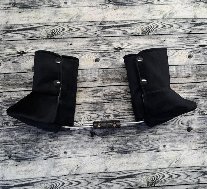 000-00 Black Suede & Grey Fleece