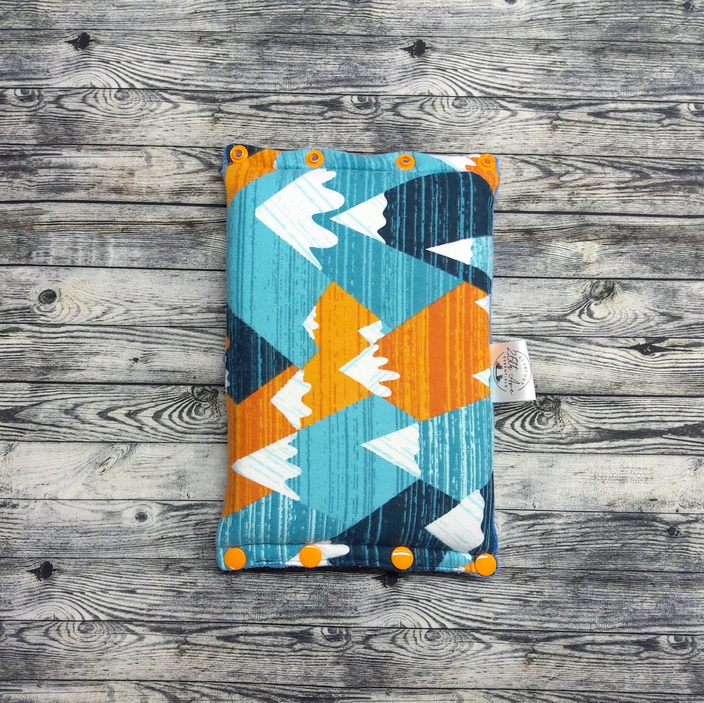 6" Mountains & Blue Minky + extra padding