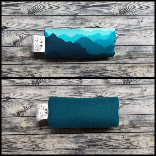 5.5" Mountains & Teal Fleece